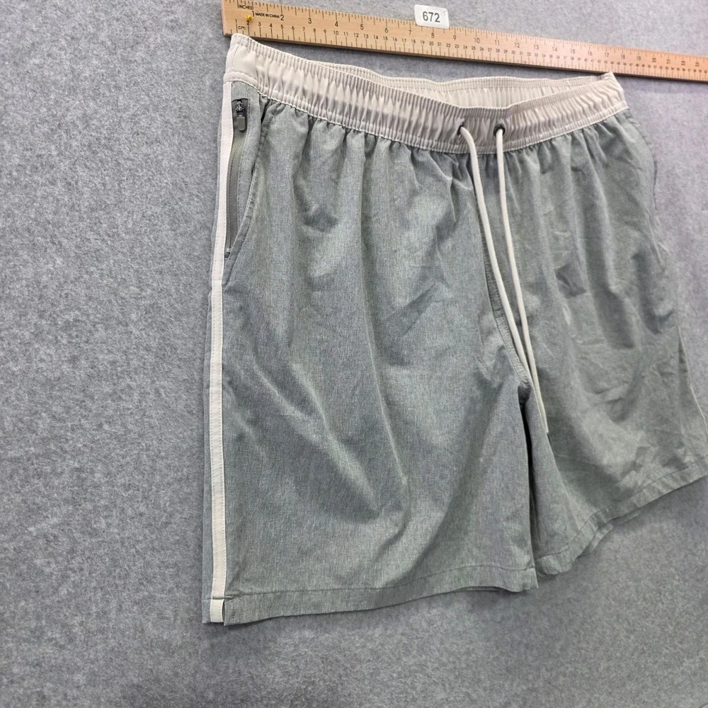 Goodfellow & Co Mens Swim Trunks Gray Striped Board Shorts Size L Large 7in seam